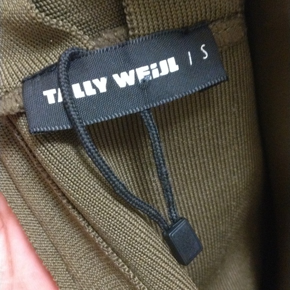 Tally weijl sweet pea green bodycon dress criss cross shoulder design size small - Picture 12 of 13